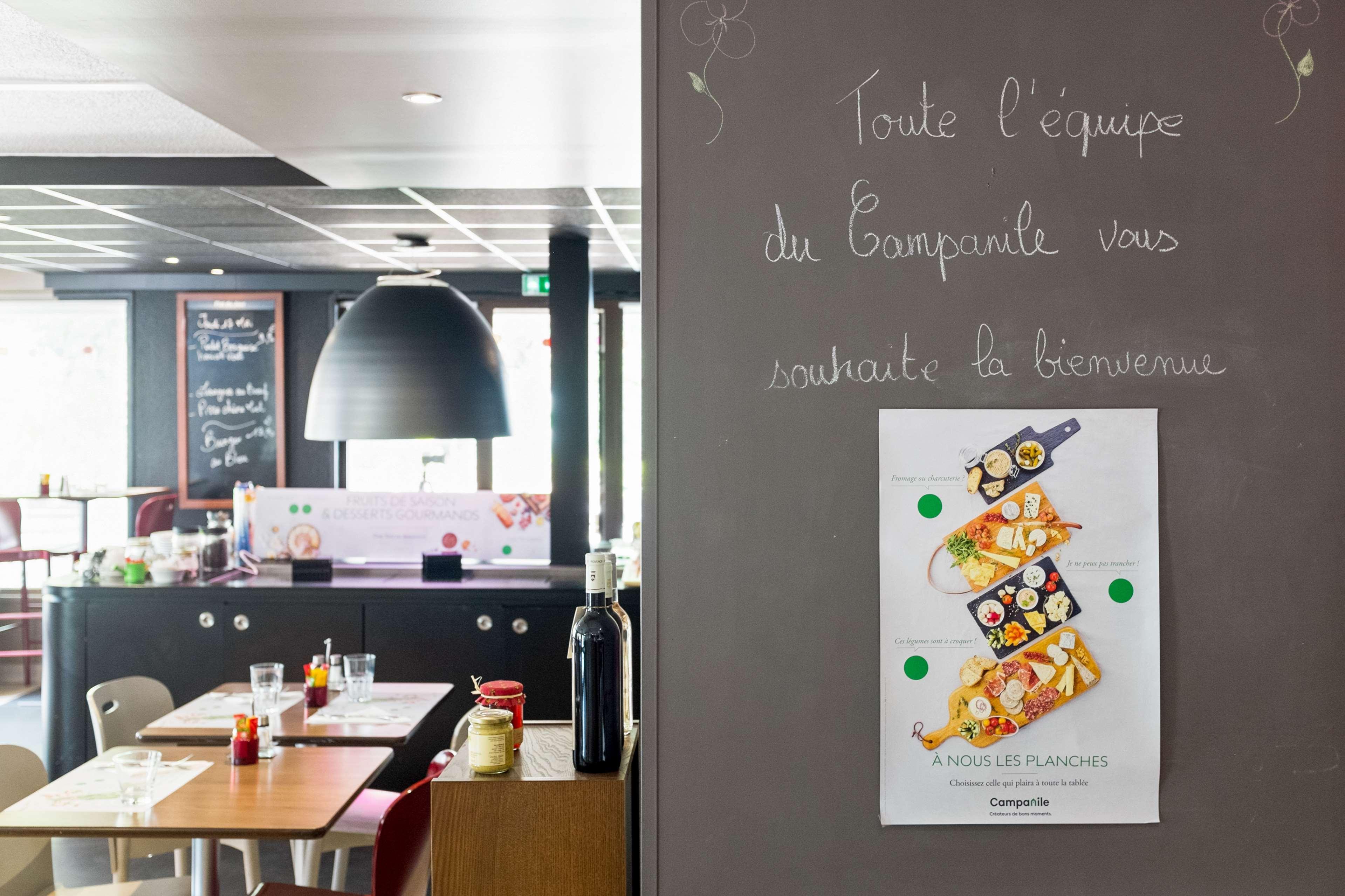 Отель Campanile Evry Est - Saint Germain Les Corbeil Экстерьер фото